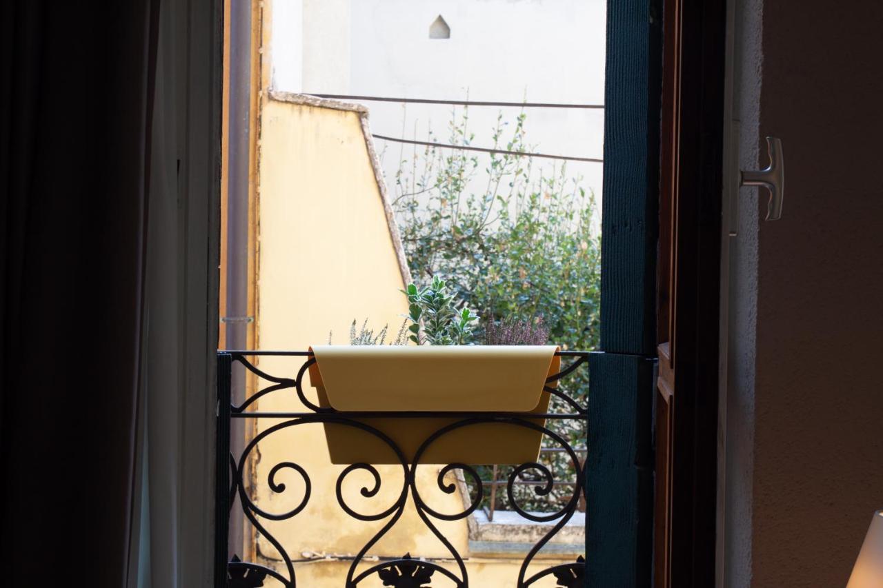 Domus Suites Verona Exterior foto